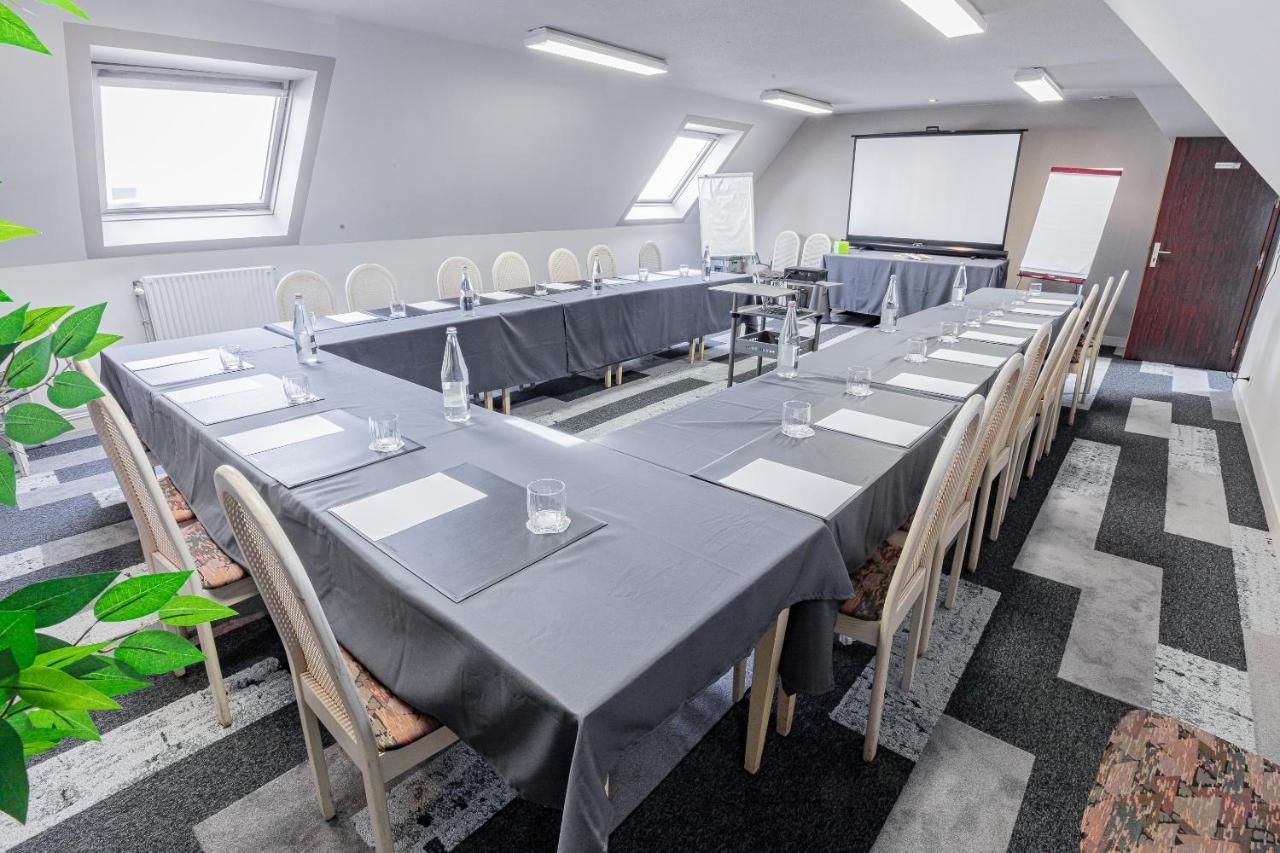 Logis Hotel La Grassinais 생말로 외부 사진